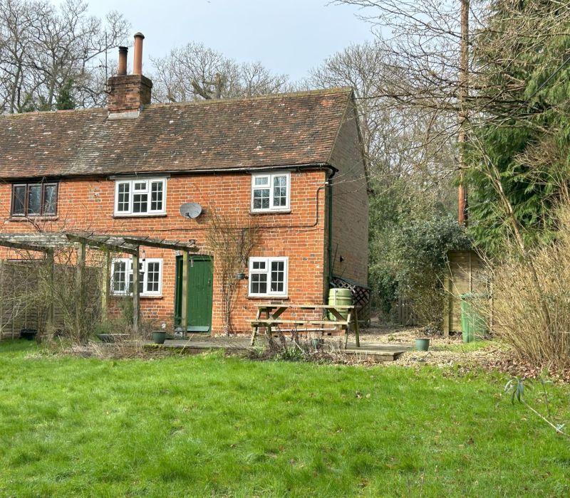 Frilsham Common Cottage Image